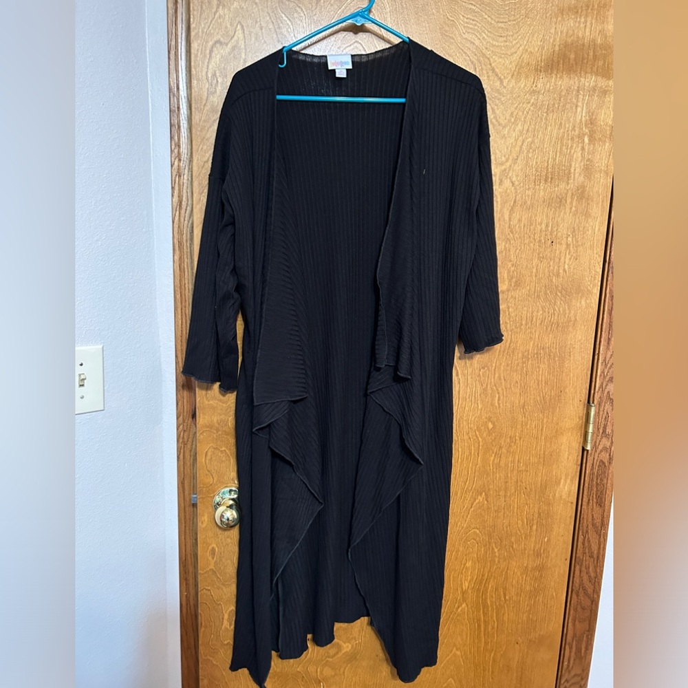Women’s size medium lularoe floor length camisole/shawl